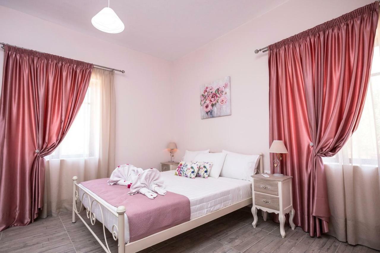 Nepheli Stone House Villa Platanos  ภายนอก รูปภาพ