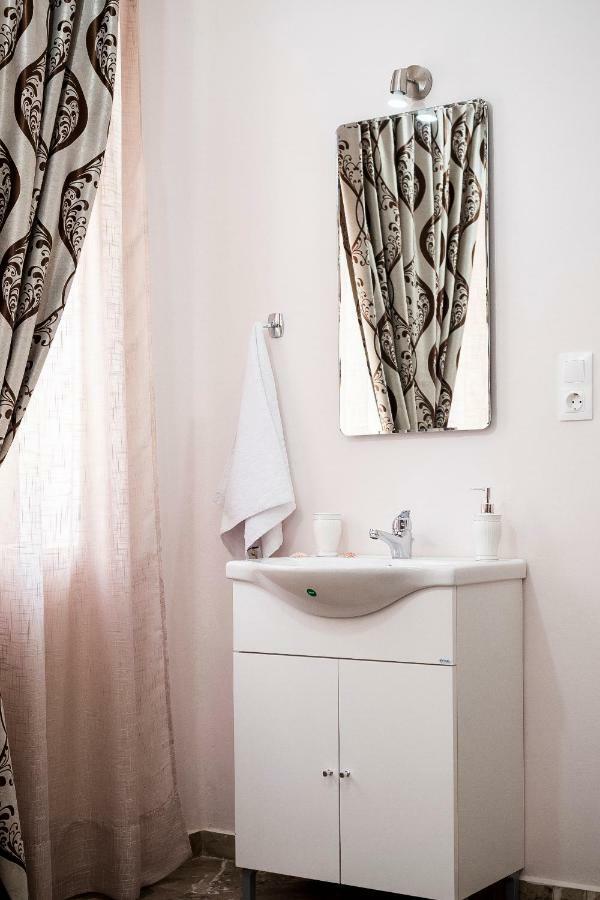 Nepheli Stone House Villa Platanos  ภายนอก รูปภาพ