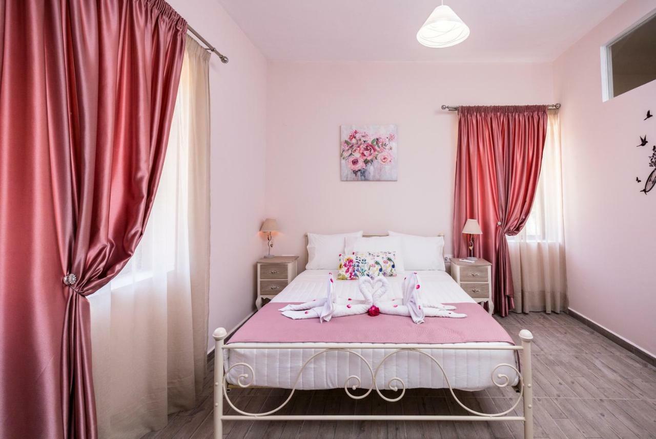 Nepheli Stone House Villa Platanos  ภายนอก รูปภาพ